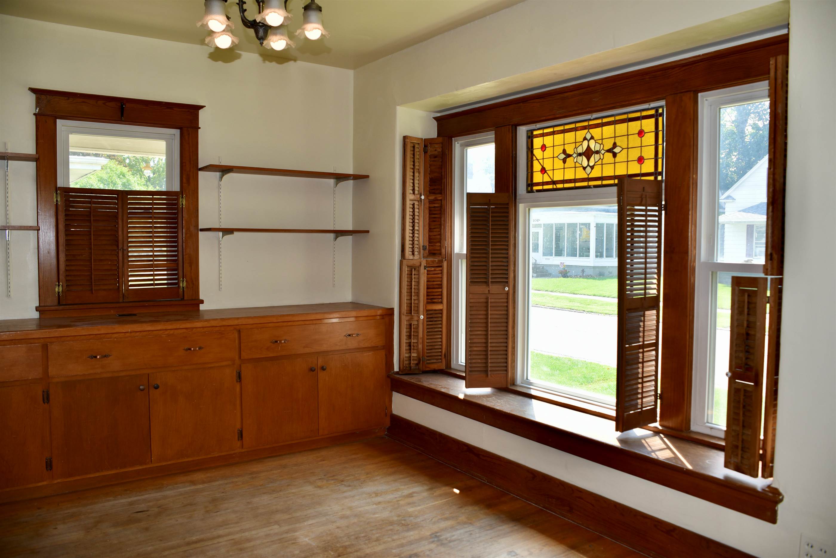 607 Park Avenue, Muscatine, IA 52761