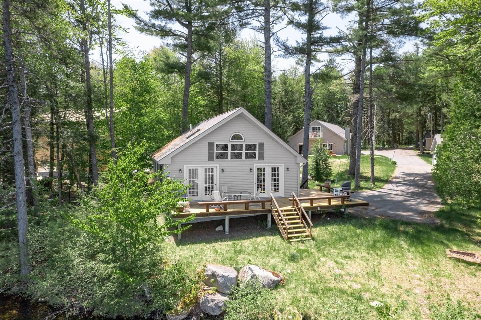 940 Transalpine Road, Lincoln, ME 04457