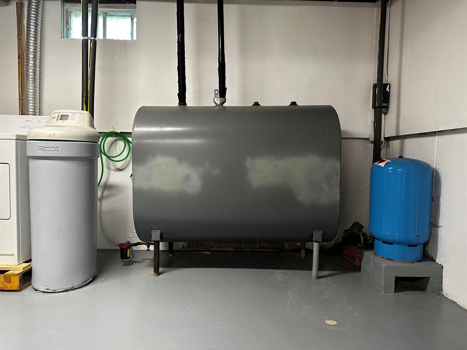 3 Coty Lane, Mapleton, ME 04757