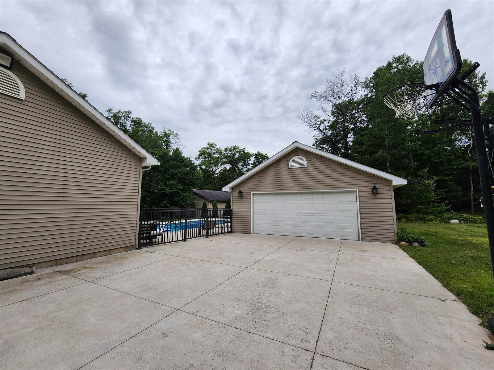 2540 Wapiti Court, West Branch, MI 48661-9700