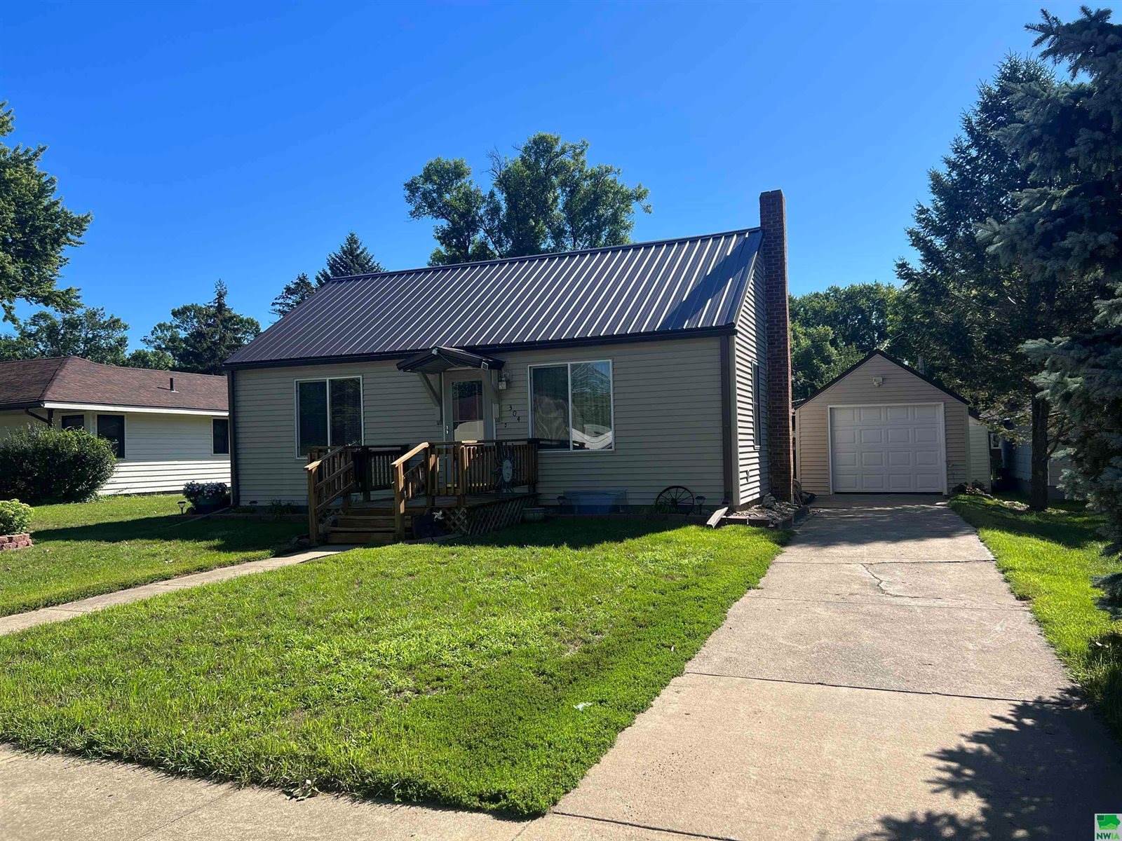 304 N 2nd Ave, Anthon, IA 51004