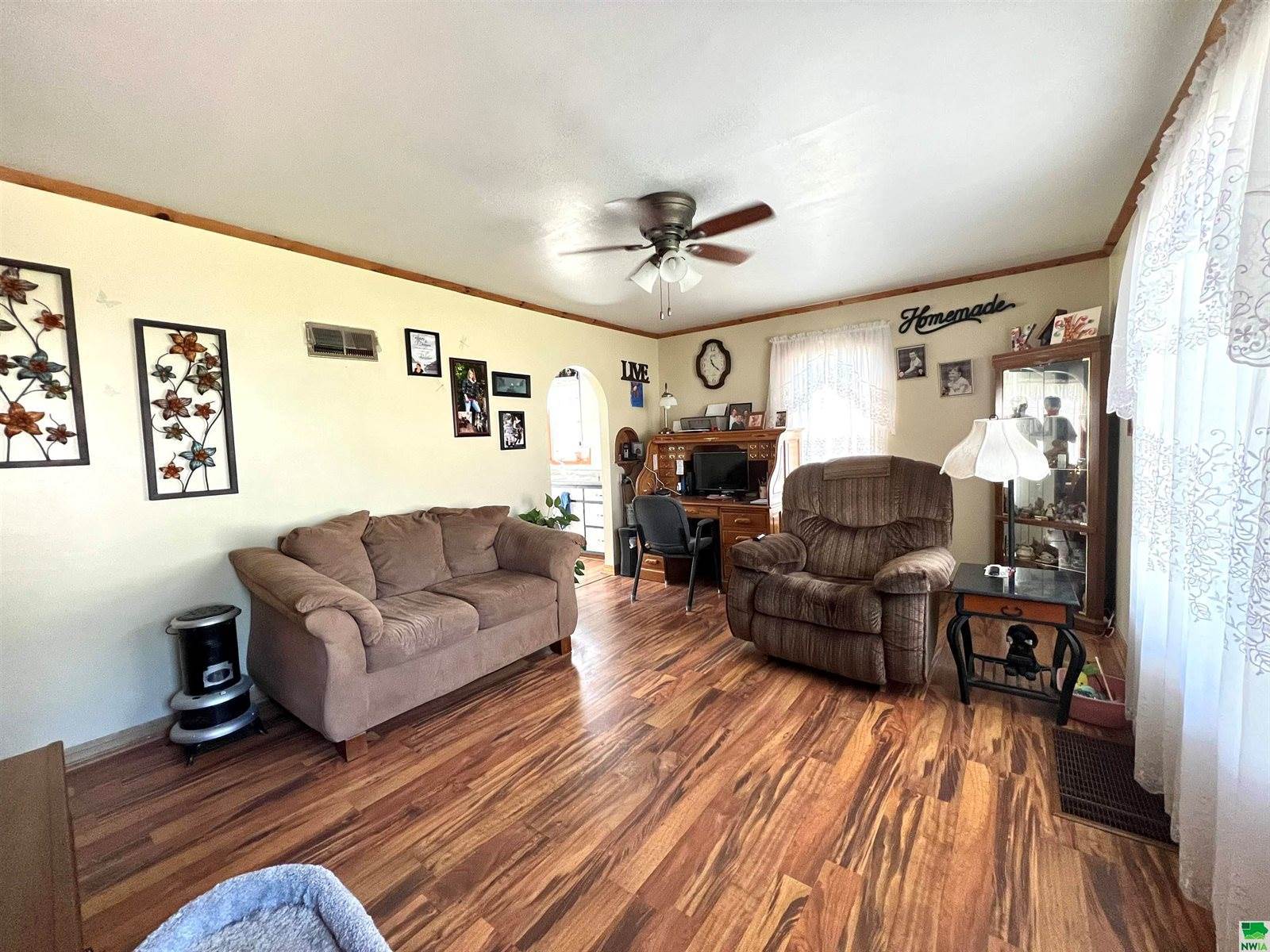 304 N 2nd Ave, Anthon, IA 51004