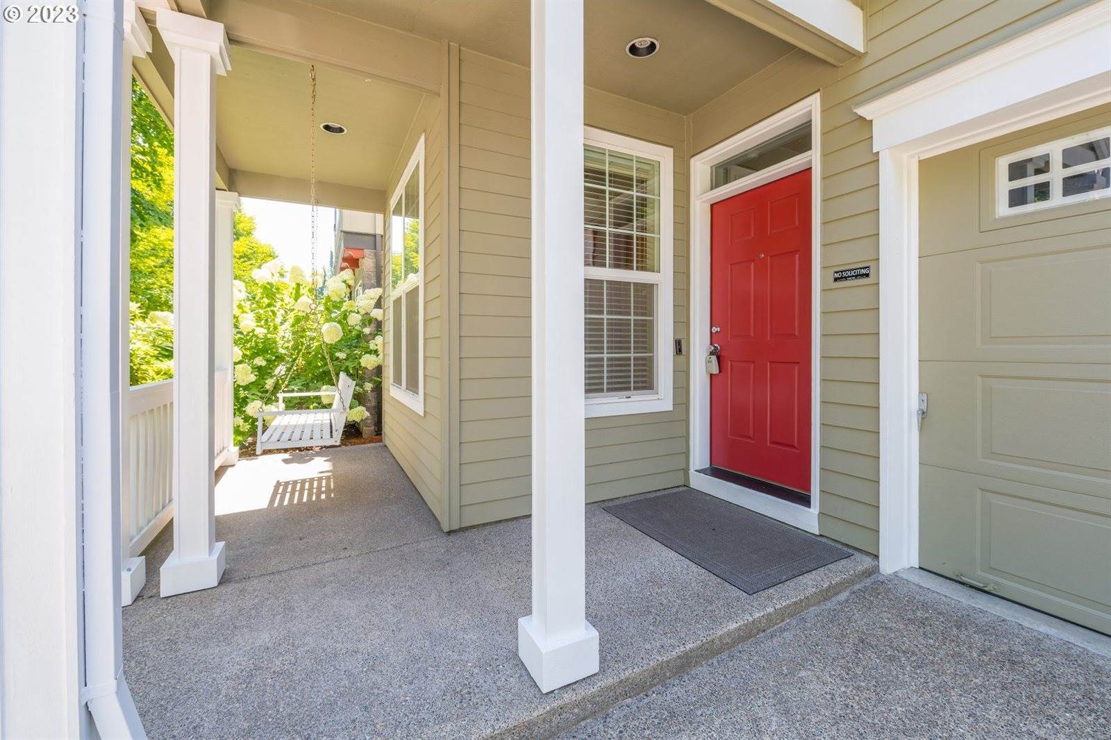 1091 SE Portlandia Ave, Hillsboro, OR 97123