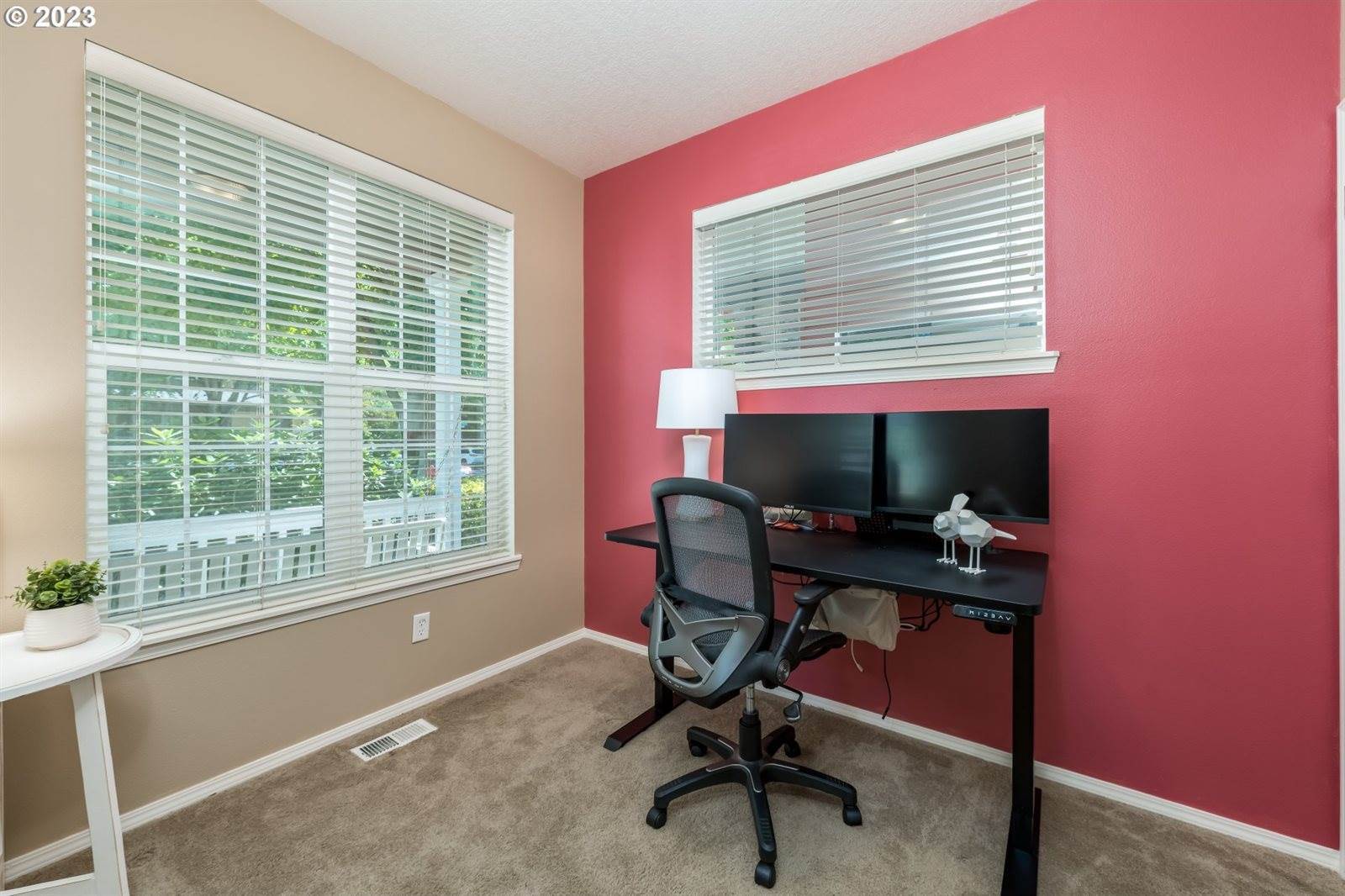 1091 SE Portlandia Ave, Hillsboro, OR 97123