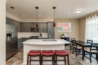 1091 SE Portlandia Ave, Hillsboro, OR 97123