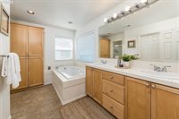 1091 SE Portlandia Ave, Hillsboro, OR 97123