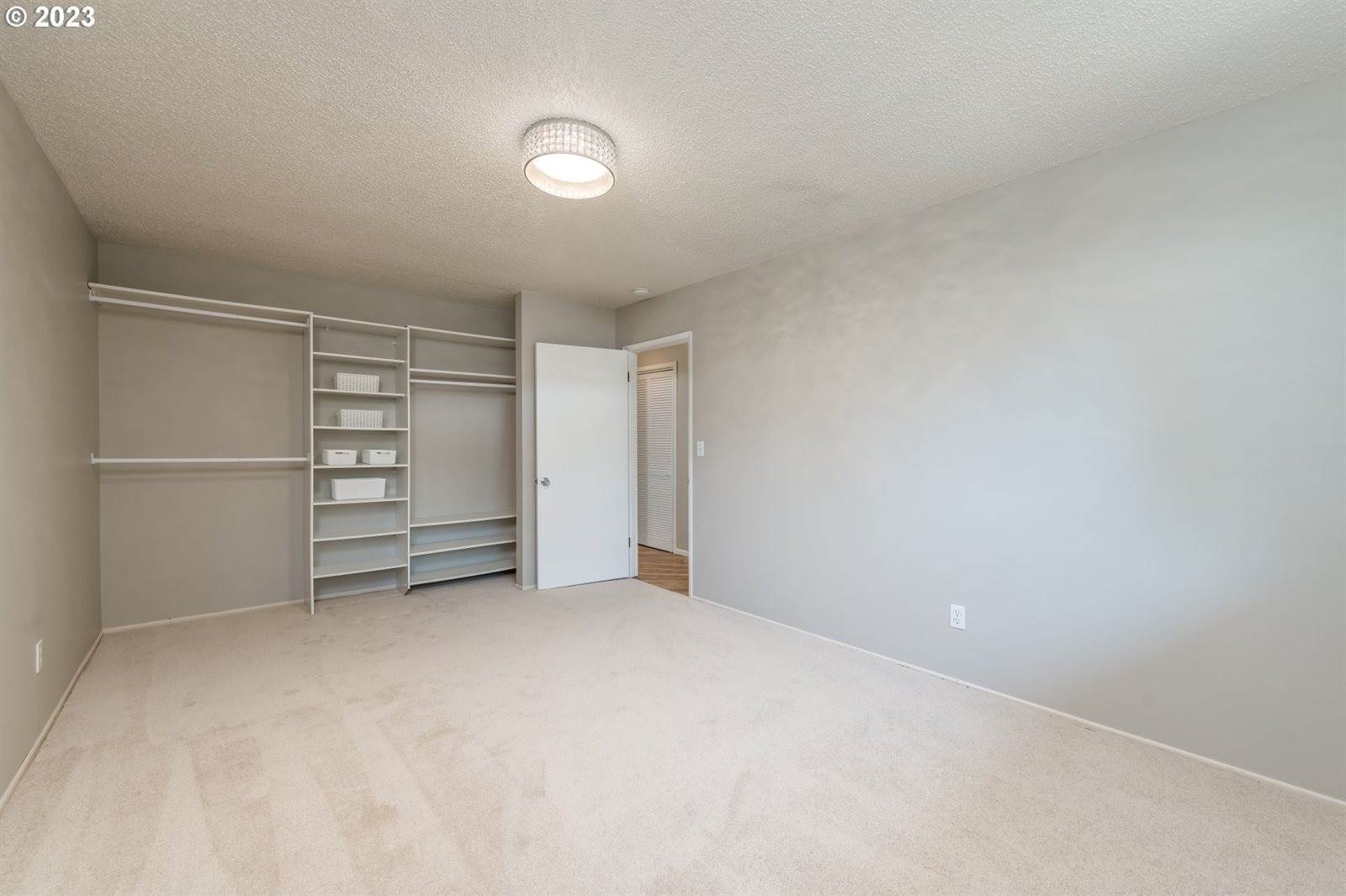 6220 SW 130TH Ave, Beaverton, OR 97008