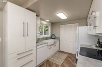6220 SW 130TH Ave, Beaverton, OR 97008