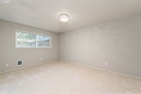 6220 SW 130TH Ave, Beaverton, OR 97008