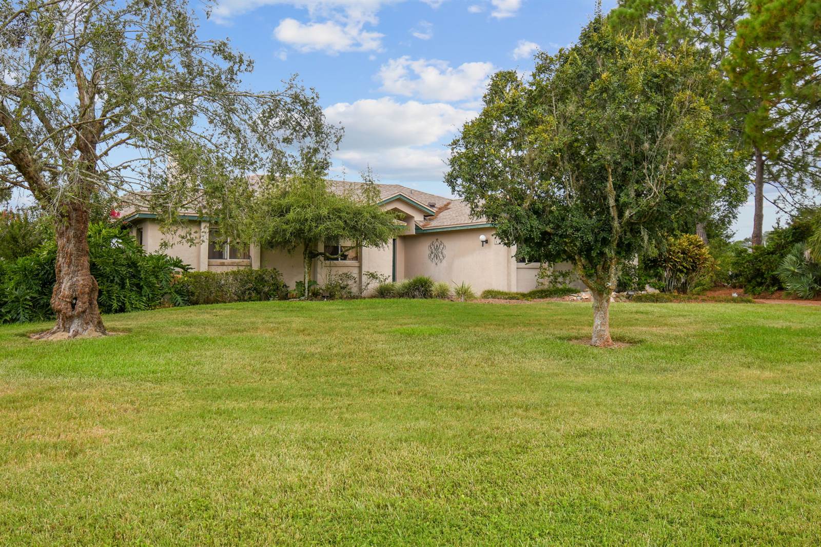 913 Hillside Court South, Winter Haven, FL 33881