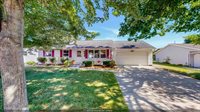 1510 Lindale Lane, Green Bay, WI 54304