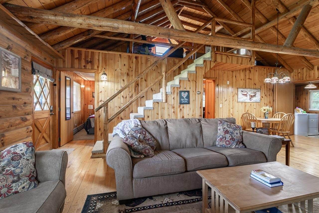 406 State Highway 22, Cecil, WI 54111