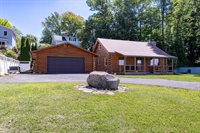406 State Highway 22, Cecil, WI 54111