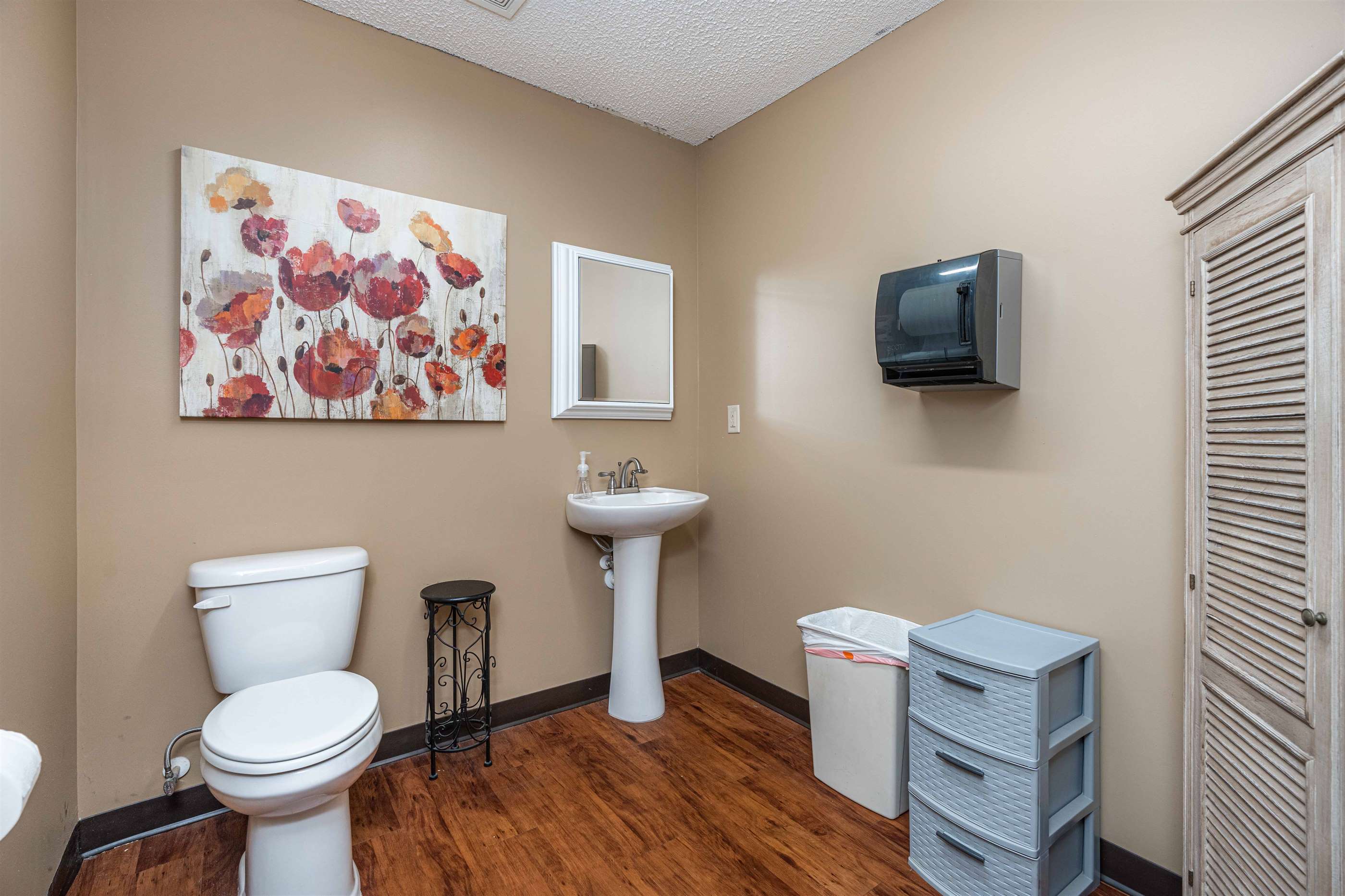 1533 Daniel Rd, West Columbia, SC 29170