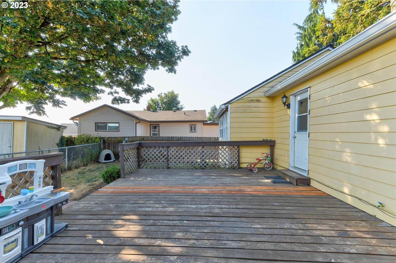 1610 4TH St, ColumbiaCity, OR 97018