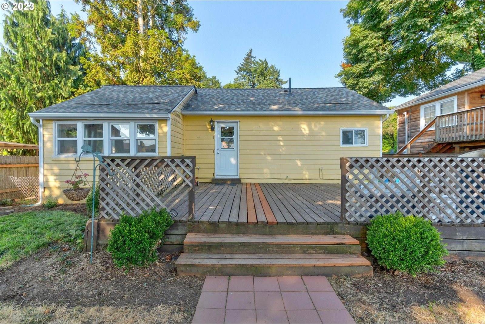 1610 4TH St, ColumbiaCity, OR 97018