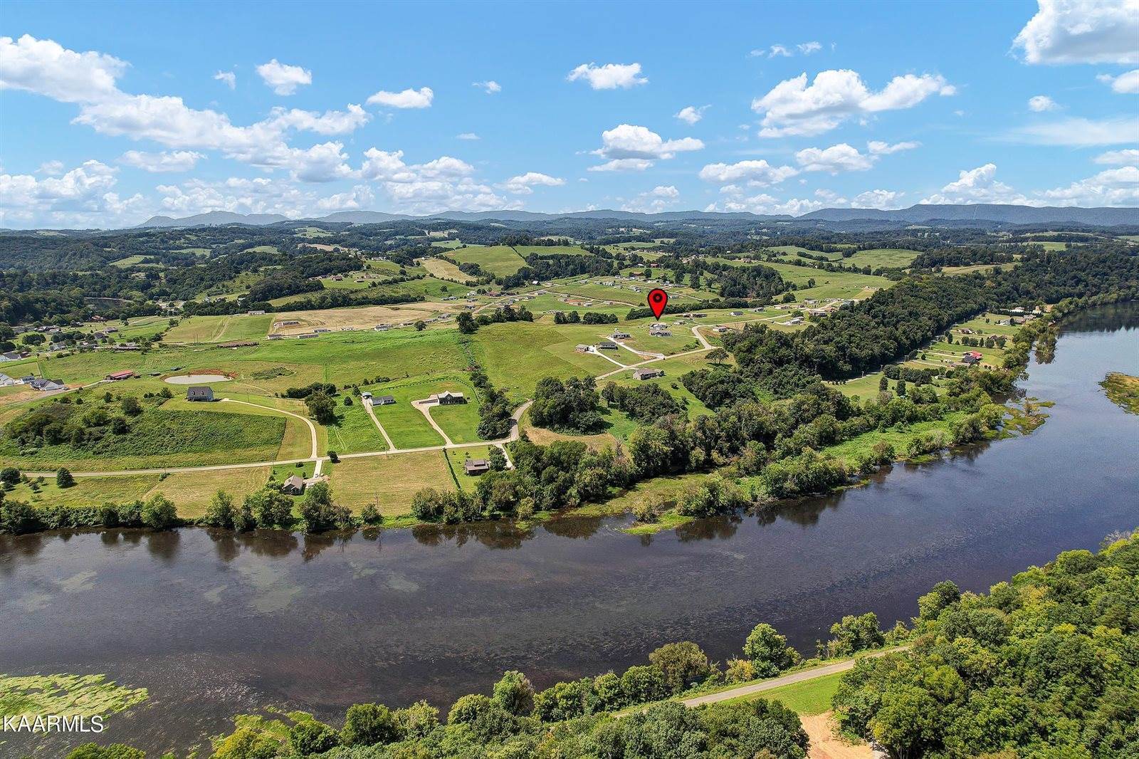 1431 Howell River Rd, Rutledge, TN 37861