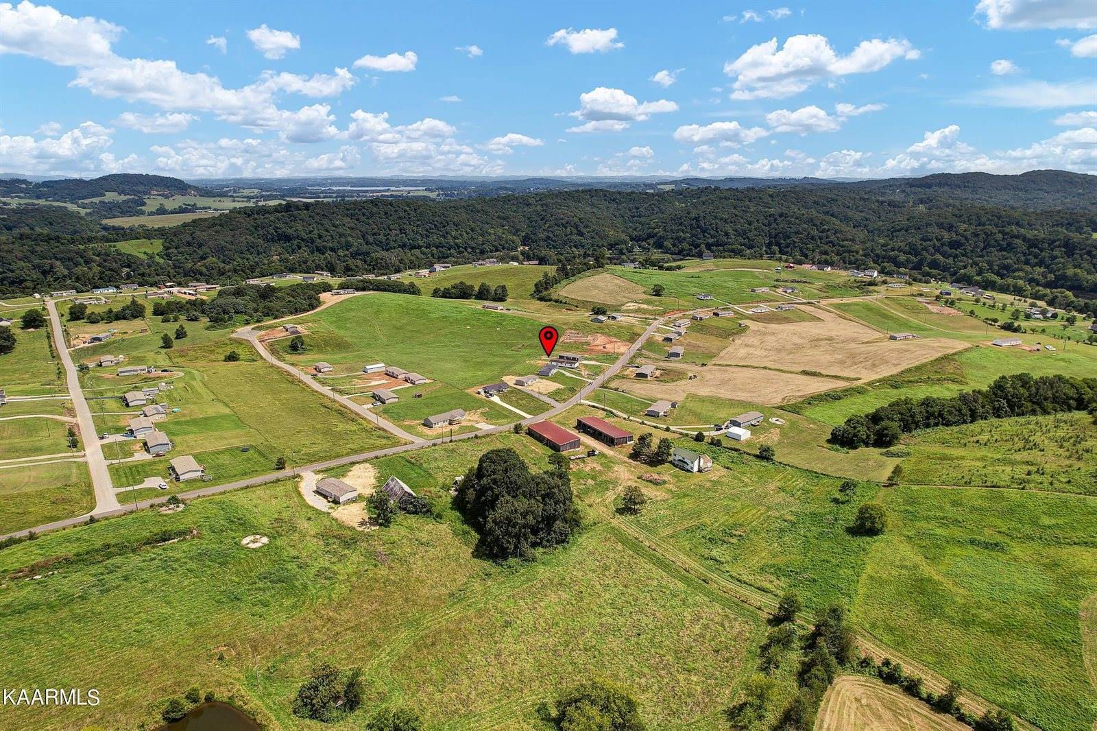 1431 Howell River Rd, Rutledge, TN 37861