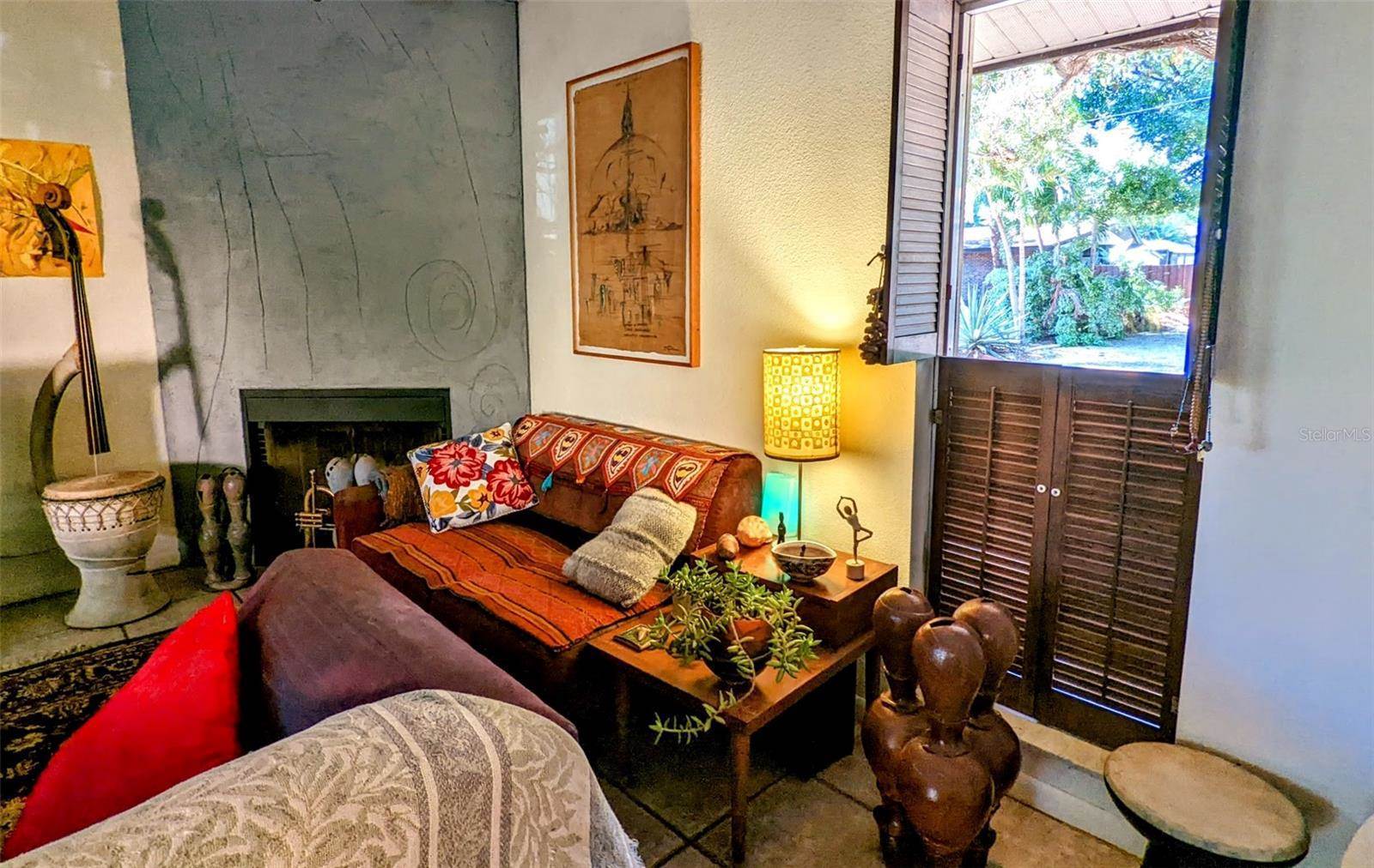 1320 Serpentine Drive South, Saint Petersburg, FL 33705