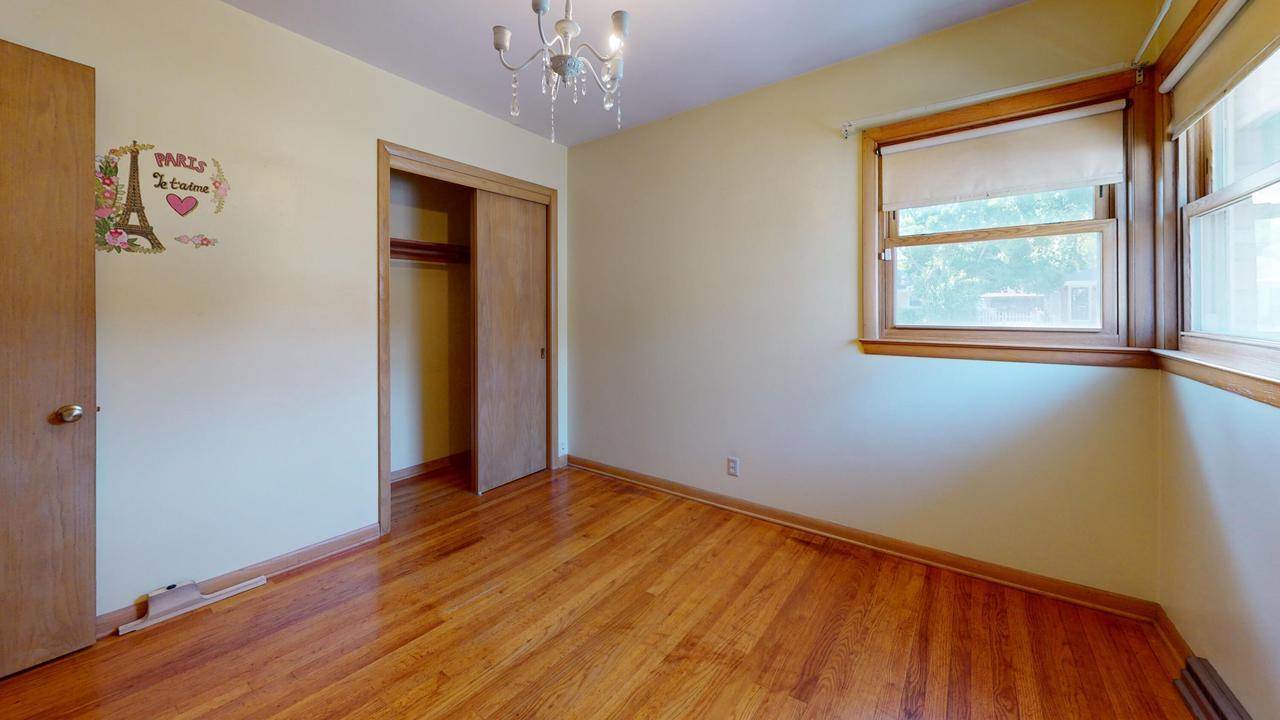 7824 W Verona COURT, Milwaukee, WI 53219