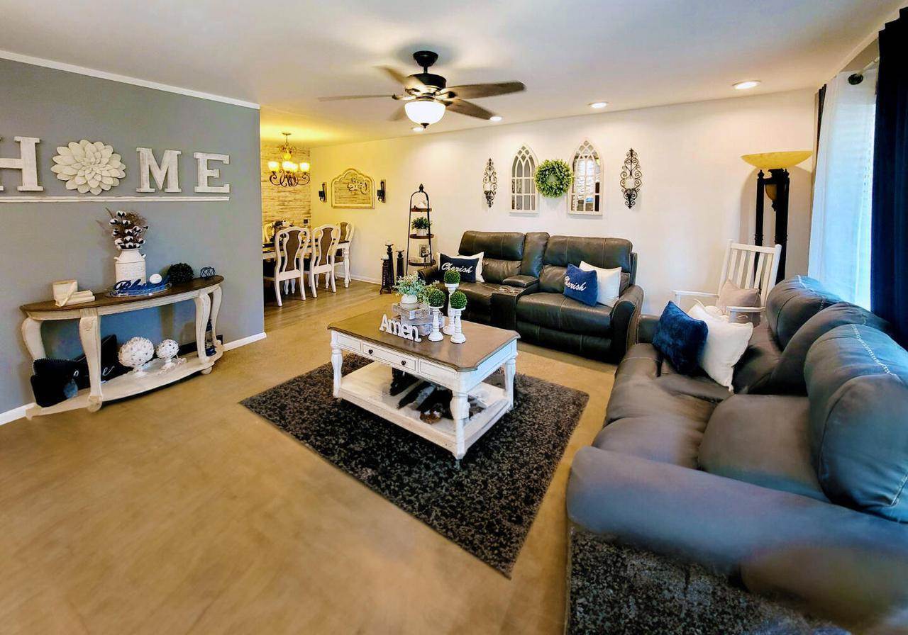 7824 W Verona COURT, Milwaukee, WI 53219