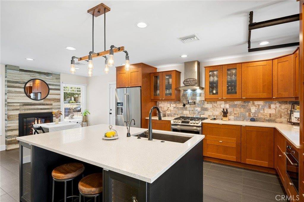 9956 Delco Avenue, Chatsworth, CA 91311