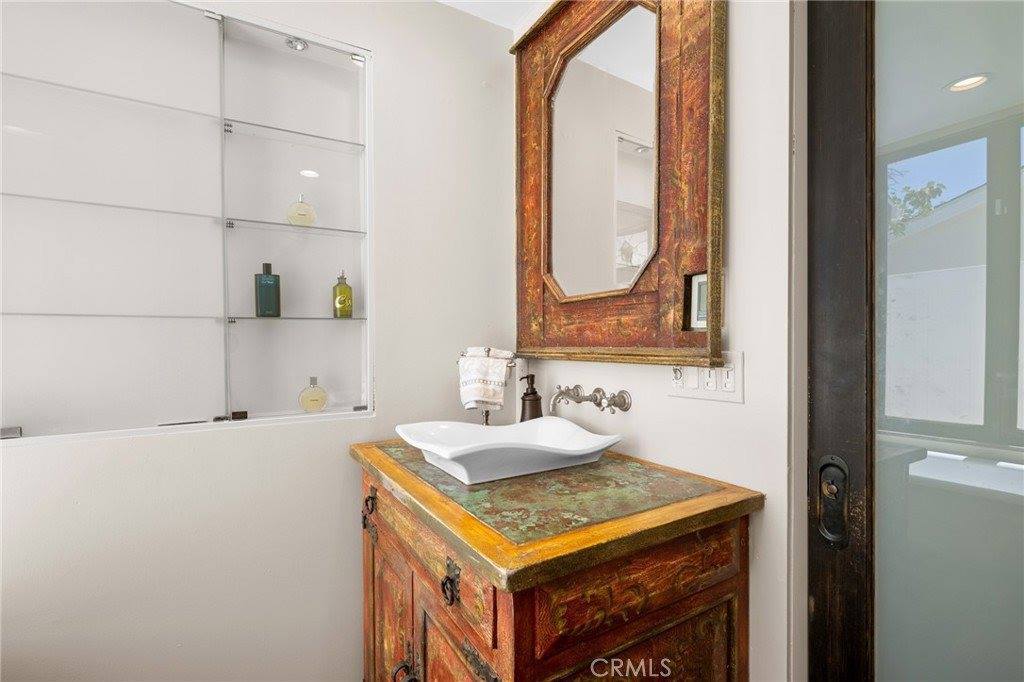 9956 Delco Avenue, Chatsworth, CA 91311