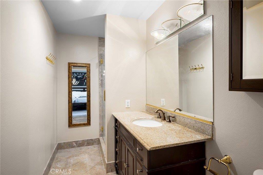 10142 Samoa Avenue, Tujunga, CA 91042