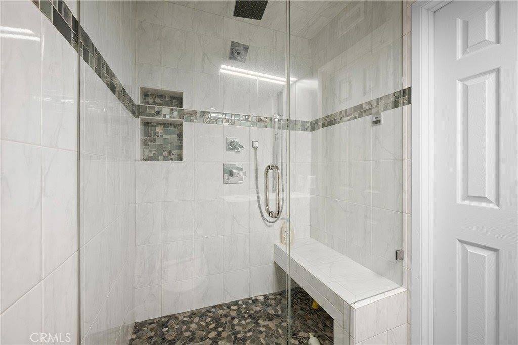 10142 Samoa Avenue, Tujunga, CA 91042