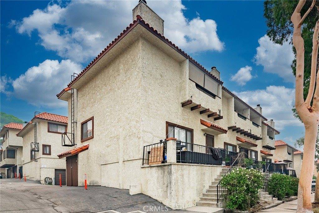 10142 Samoa Avenue, Tujunga, CA 91042