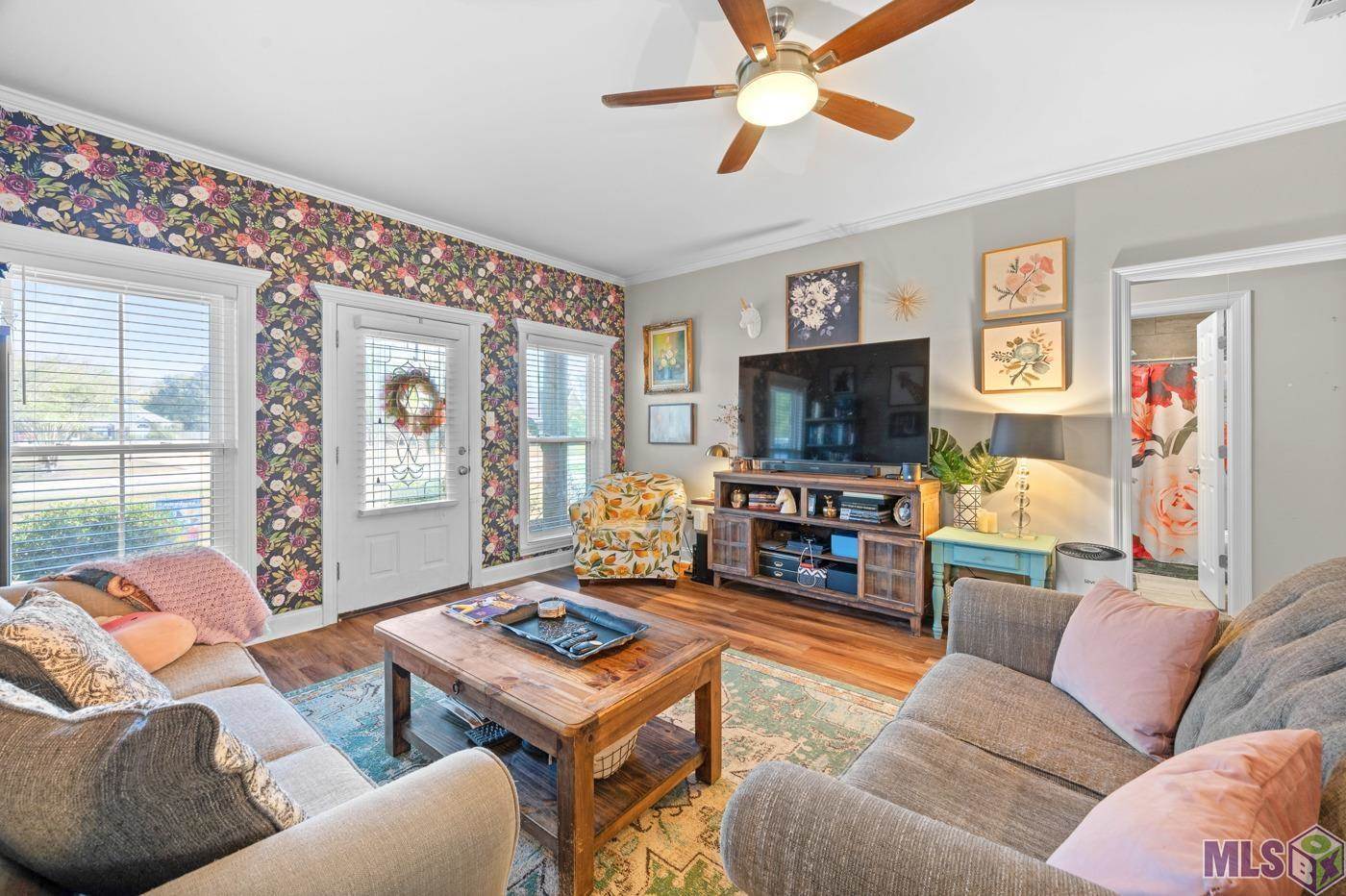 7346 Cherrydale Dr, Denham Springs, LA 70706