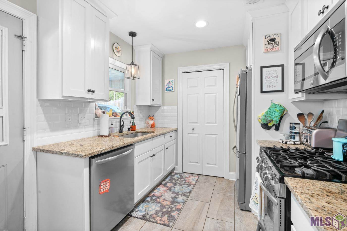 7346 Cherrydale Dr, Denham Springs, LA 70706