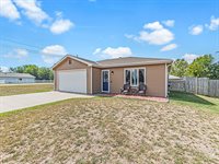 400 Palomino Lane, Ogden, KS 66517