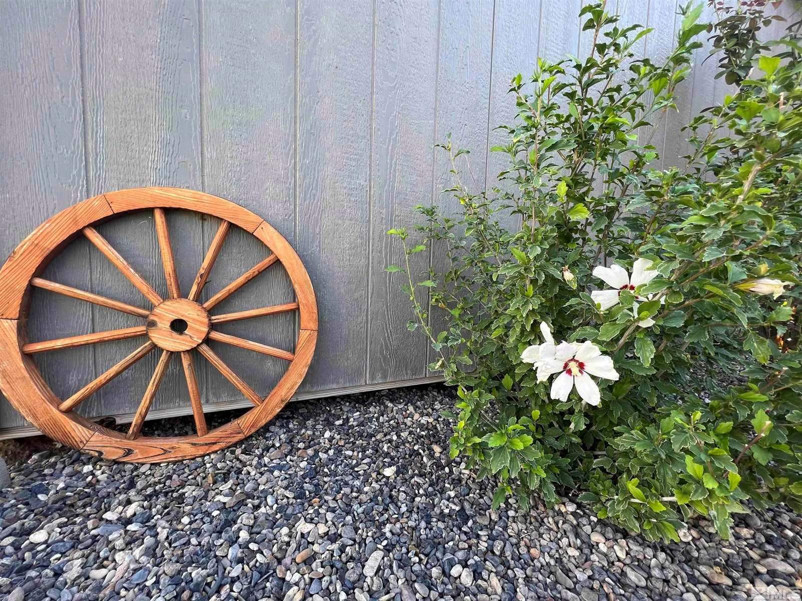 10325 Spur, Winnemucca, NV 89445