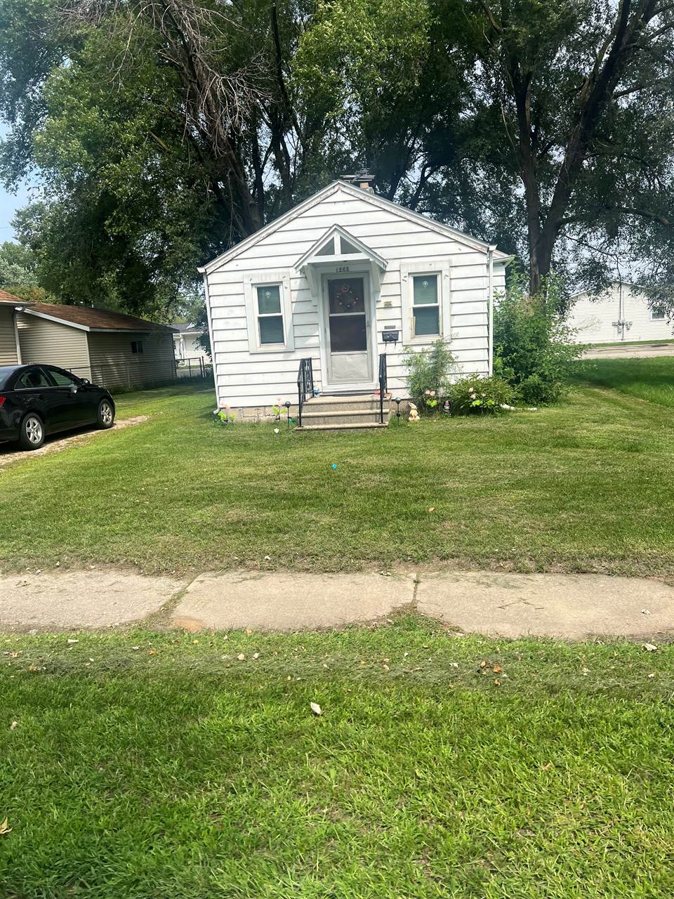 1263 Weise St, Green Bay, WI 54302