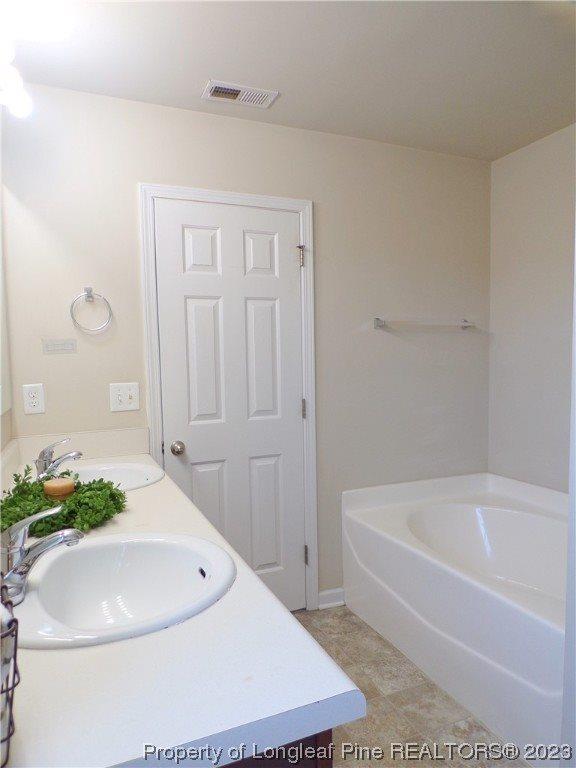 314 Roanoke Drive, Raeford, NC 28376