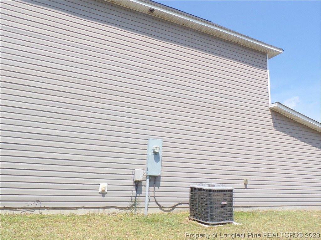 314 Roanoke Drive, Raeford, NC 28376