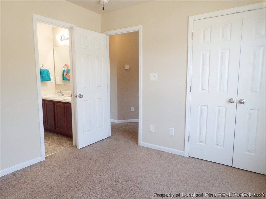 314 Roanoke Drive, Raeford, NC 28376