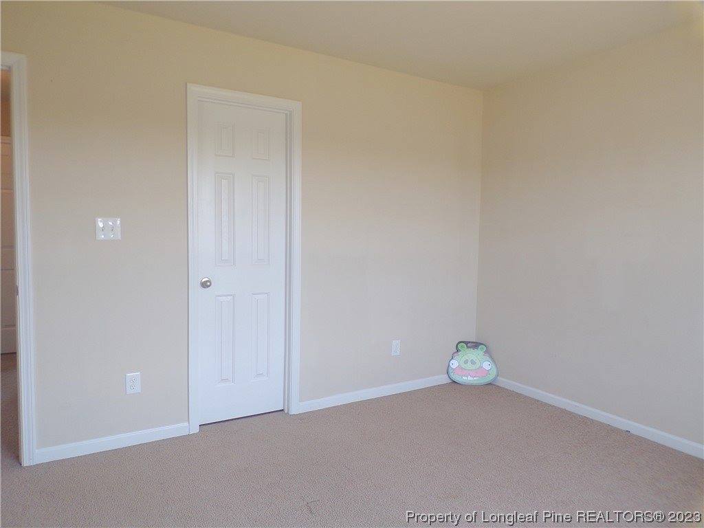 314 Roanoke Drive, Raeford, NC 28376