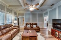 505 Roaring Creek Drive, Oak Leaf, TX 75154