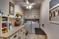 505 Roaring Creek Drive, Oak Leaf, TX 75154