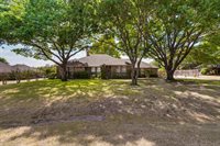 505 Roaring Creek Drive, Oak Leaf, TX 75154