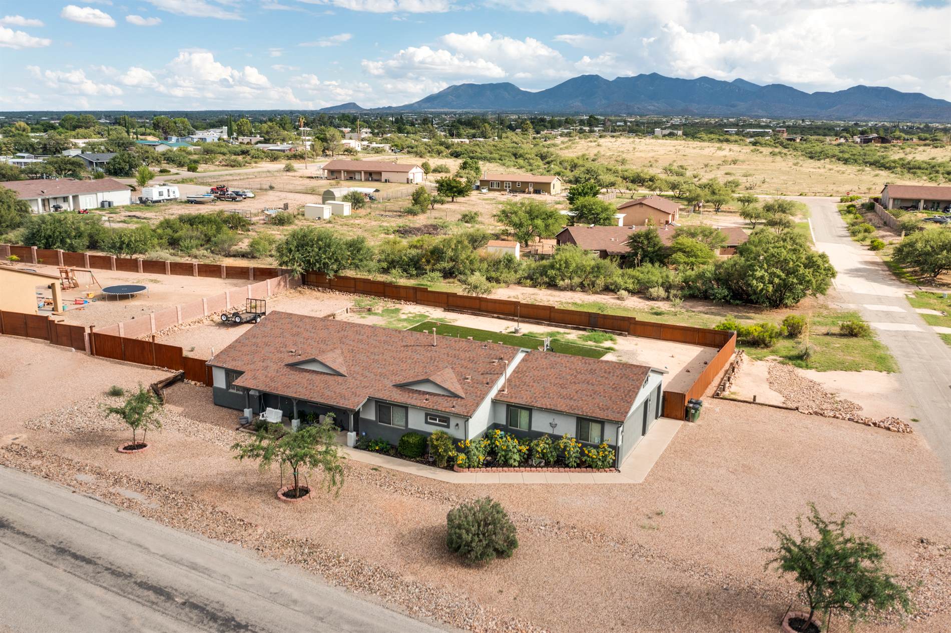 553 N Carina Circle, Benson, AZ 85602