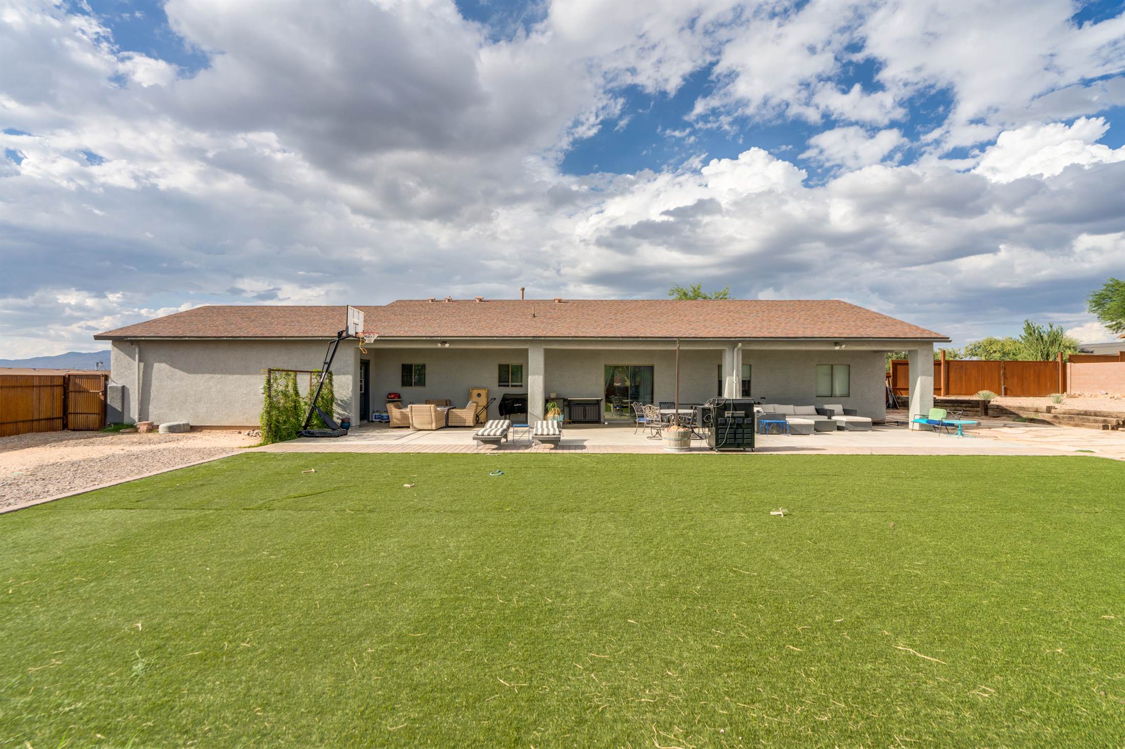 553 N Carina Circle, Benson, AZ 85602
