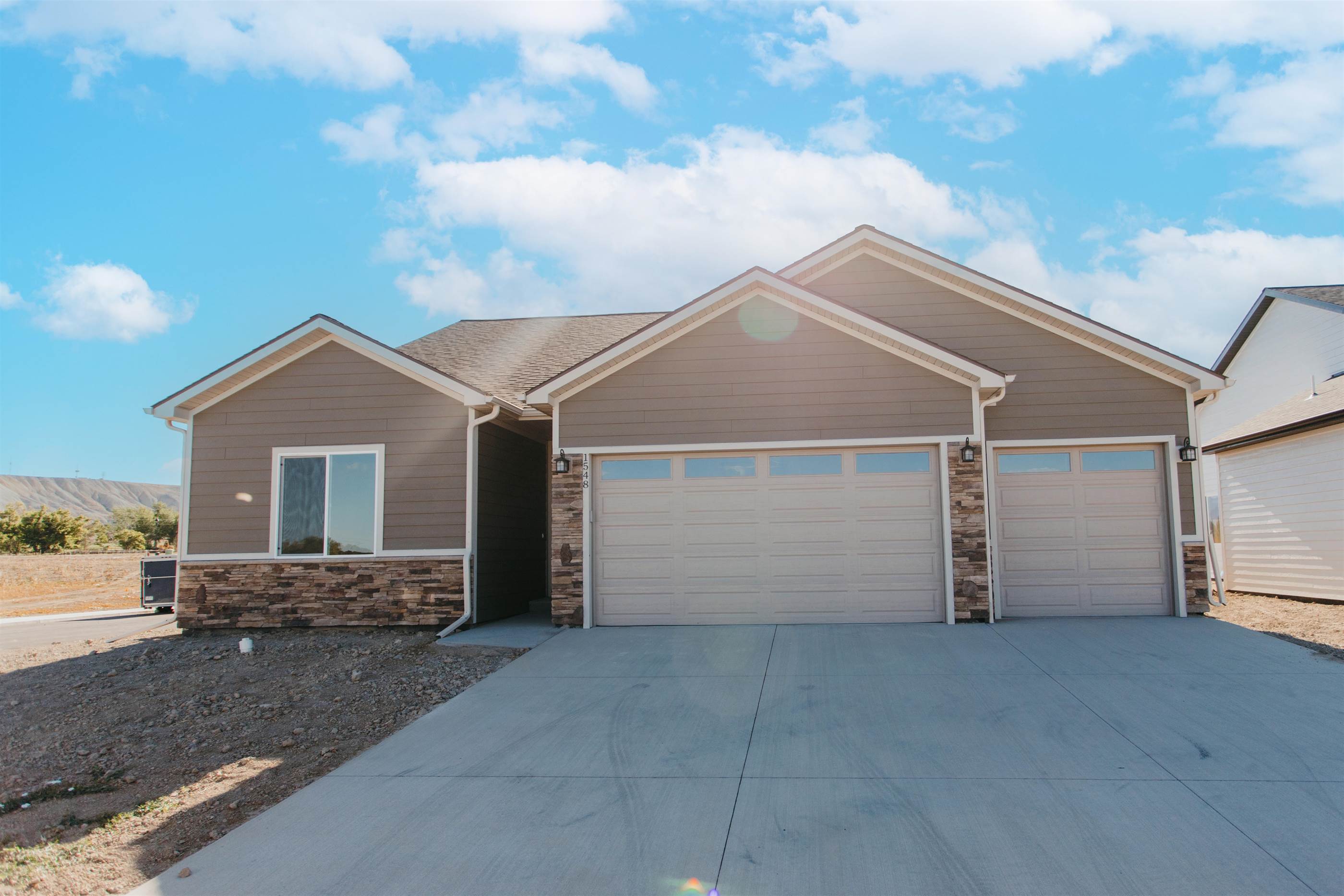 1548 Excelsior Creek Avenue, Montrose, CO 81401