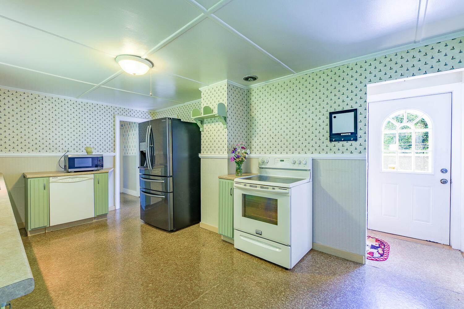 300 Vinal Street, Rockport, ME 04856