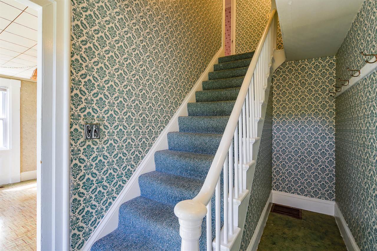 300 Vinal Street, Rockport, ME 04856