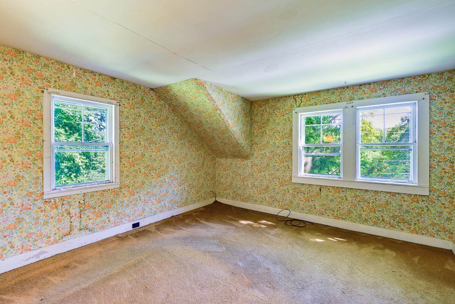 300 Vinal Street, Rockport, ME 04856