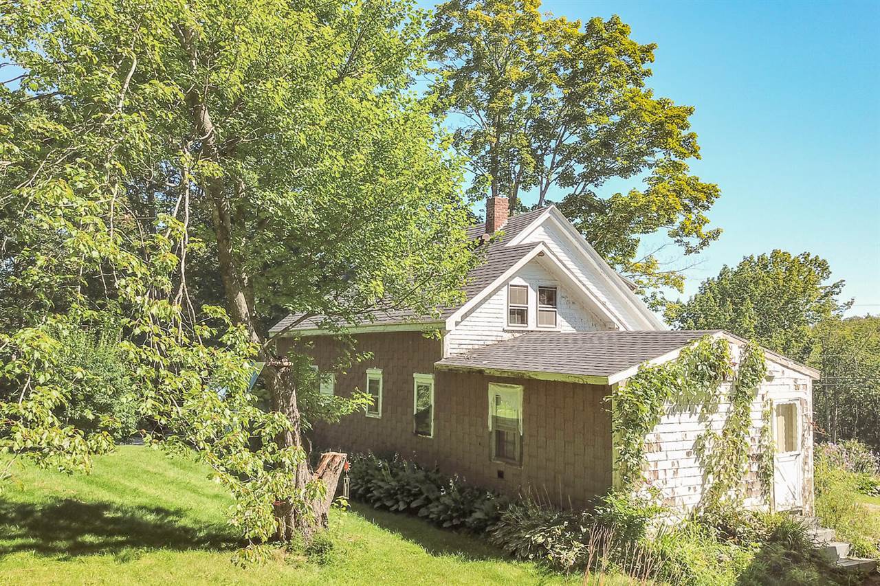 300 Vinal Street, Rockport, ME 04856