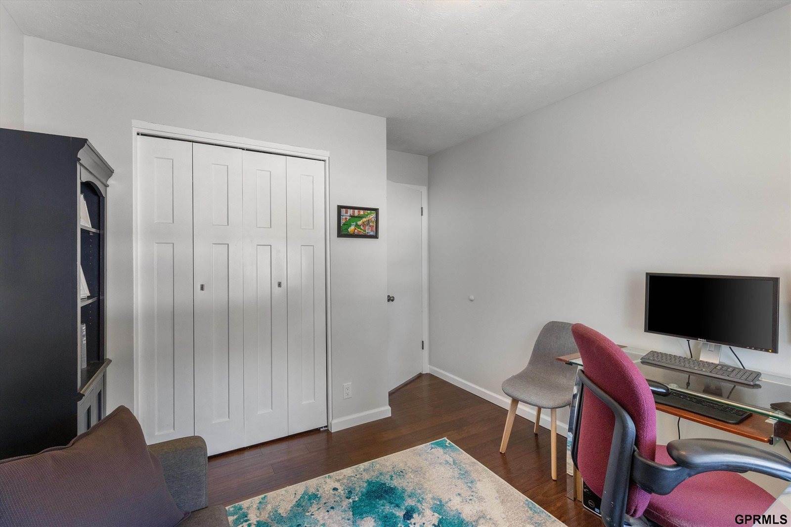 10205 Weir Street, Omaha, NE 68127